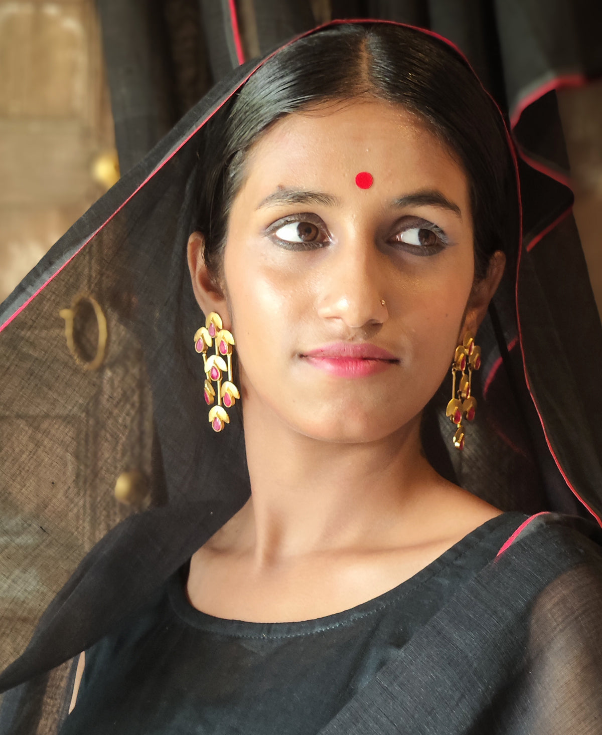 Raanga Jolmahal Pallav Kaan