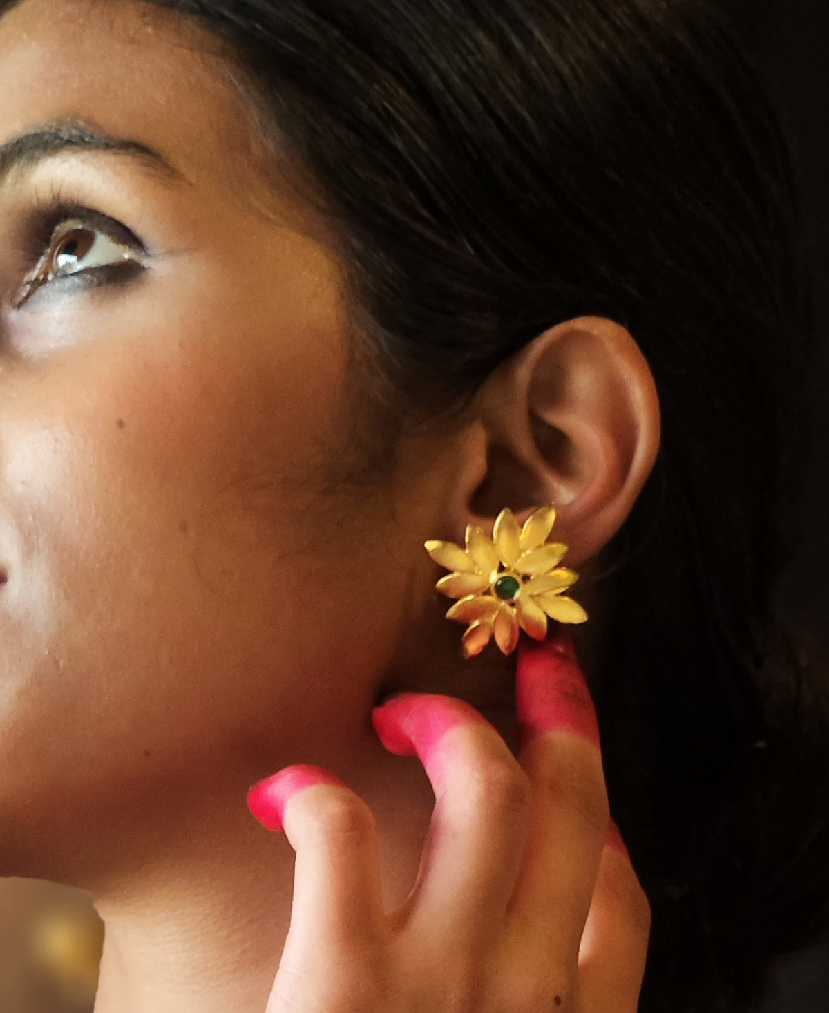 Sobuj Gouri Pallav Ear Stud