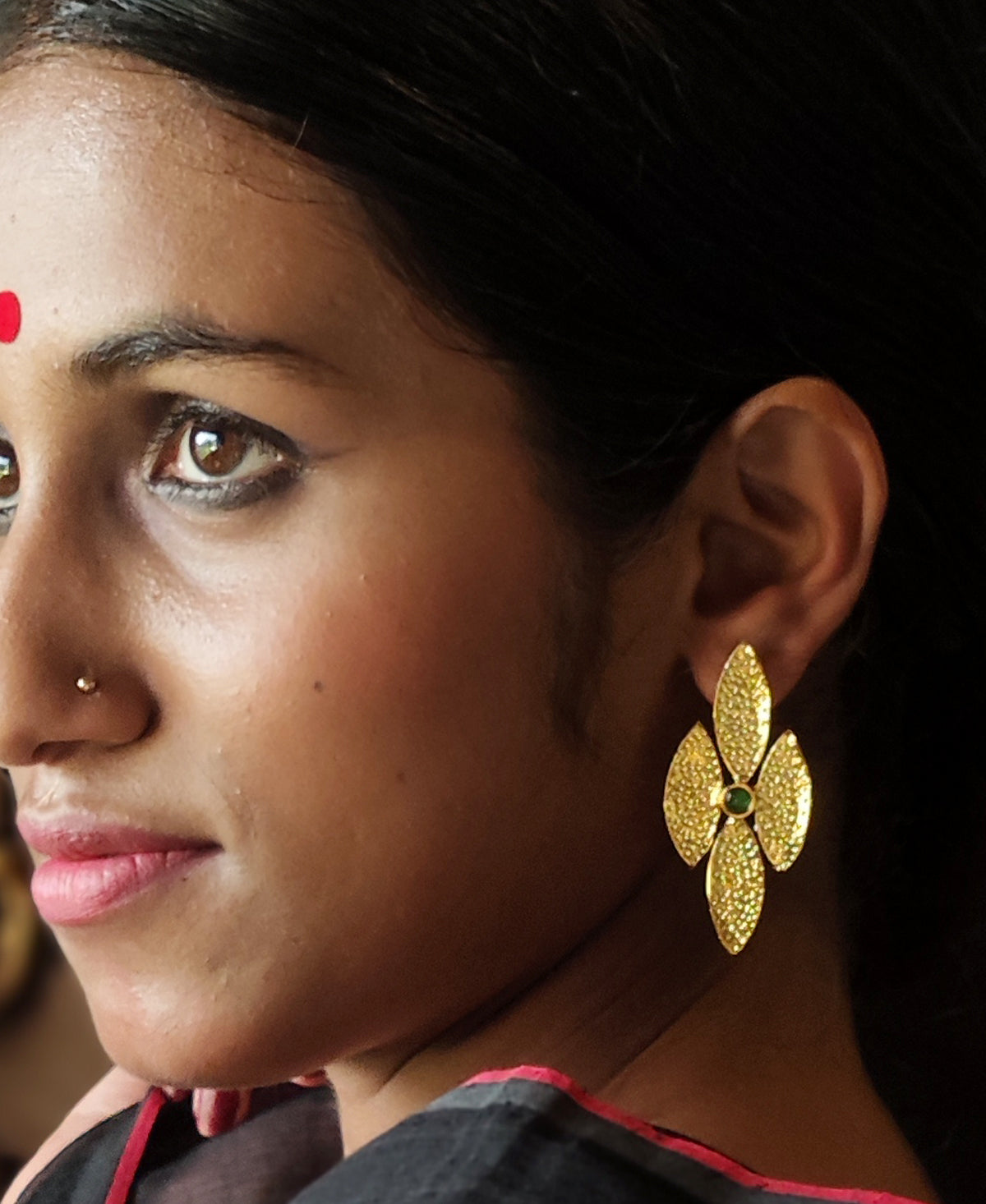 Sobuj Phalguni Pallav Ear Stud