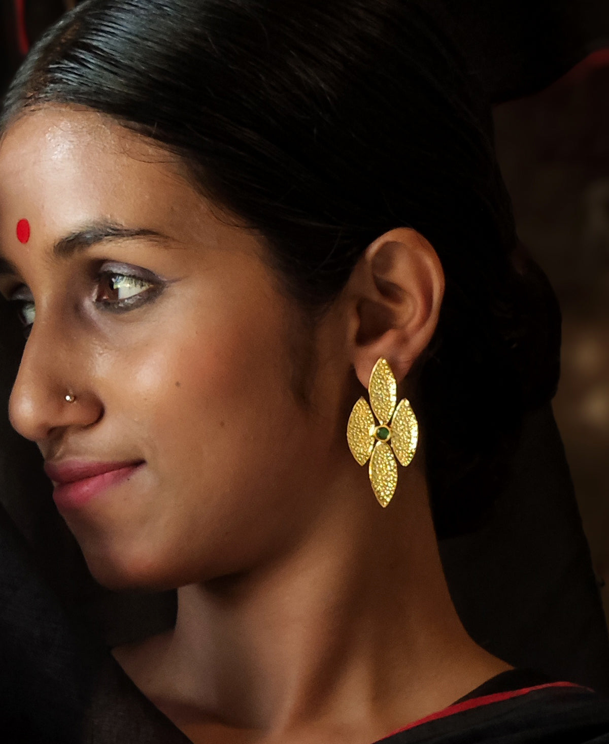 Sobuj Phalguni Pallav Ear Stud