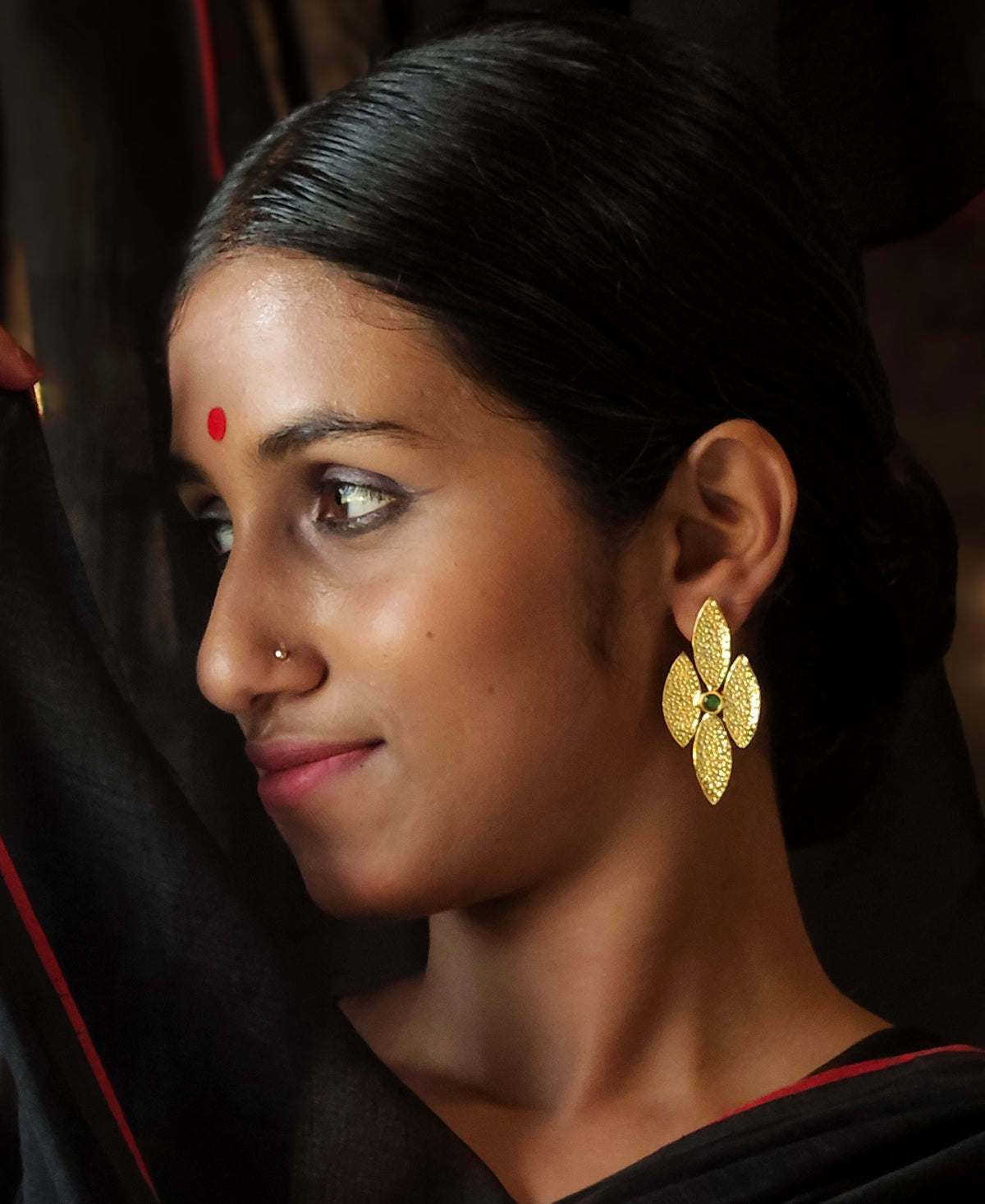 Sobuj Phalguni Pallav Ear Stud