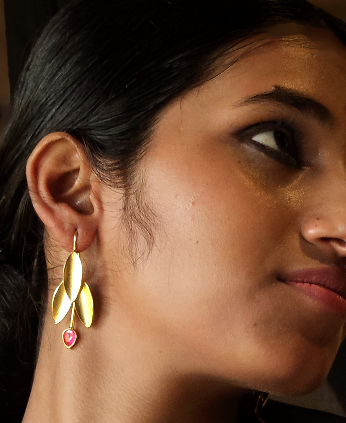 Raanga Amra Pallav Earring