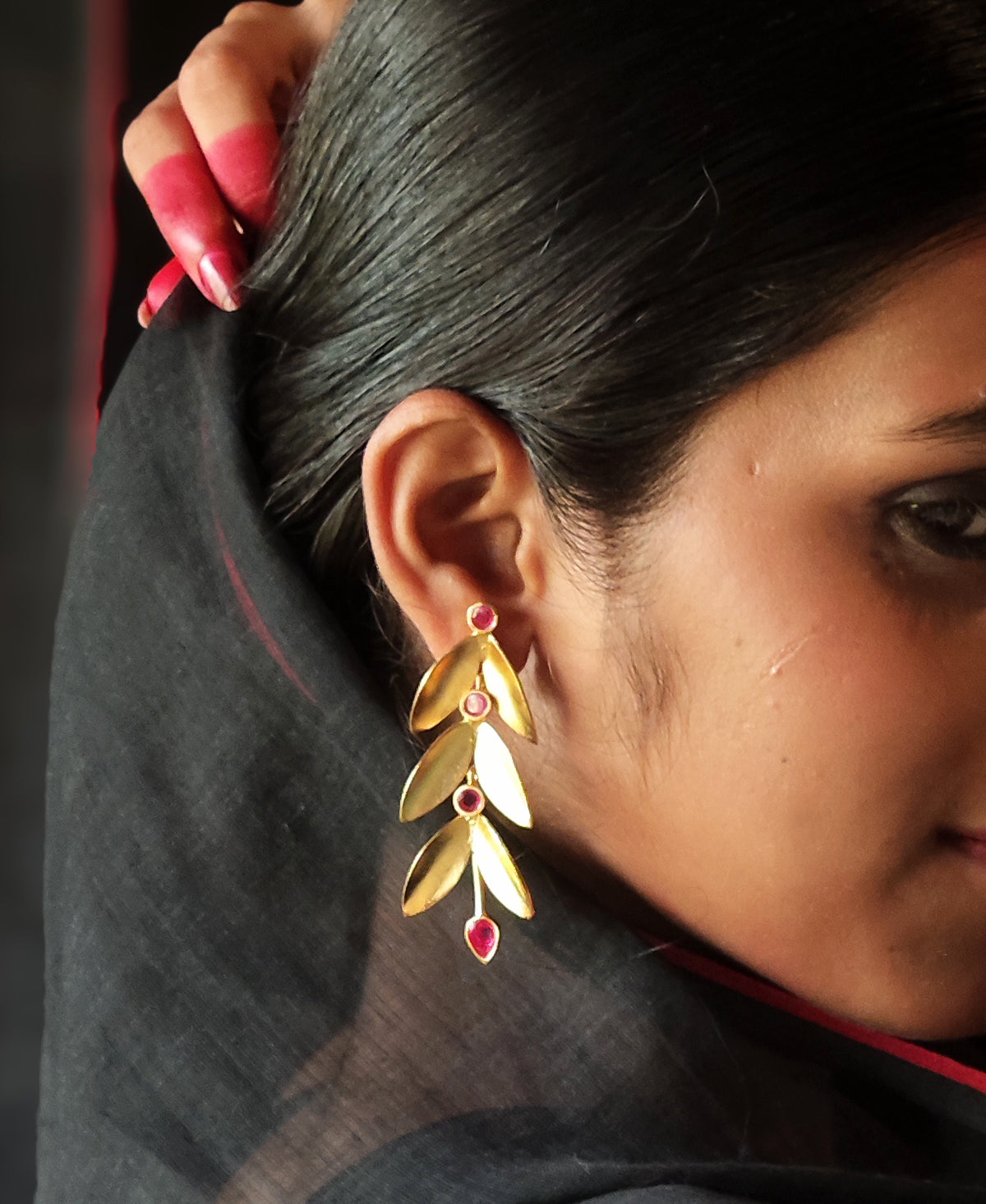 Raanga Kusum Pallav Kaan
