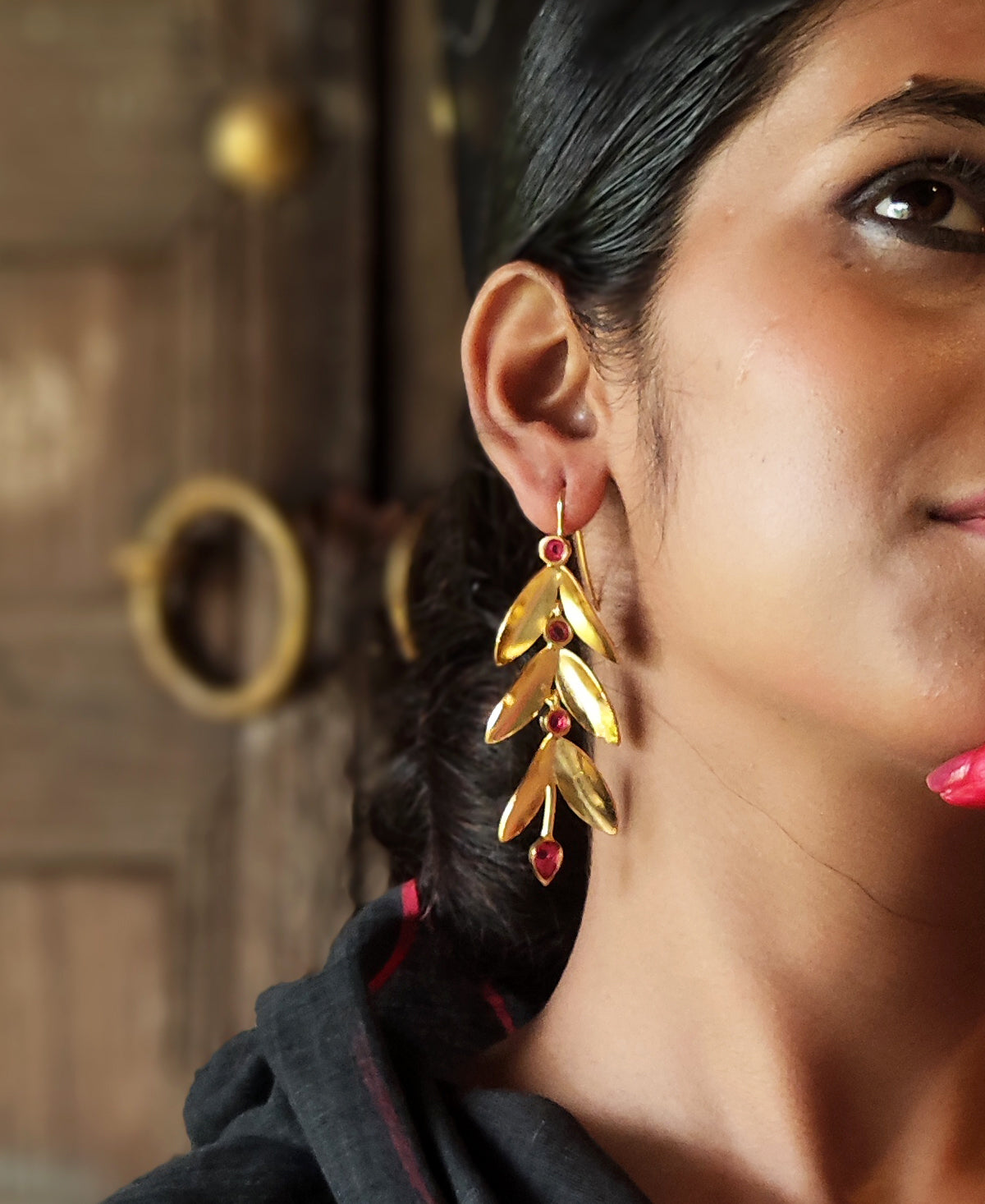 Raanga Shakha Pallav Earring