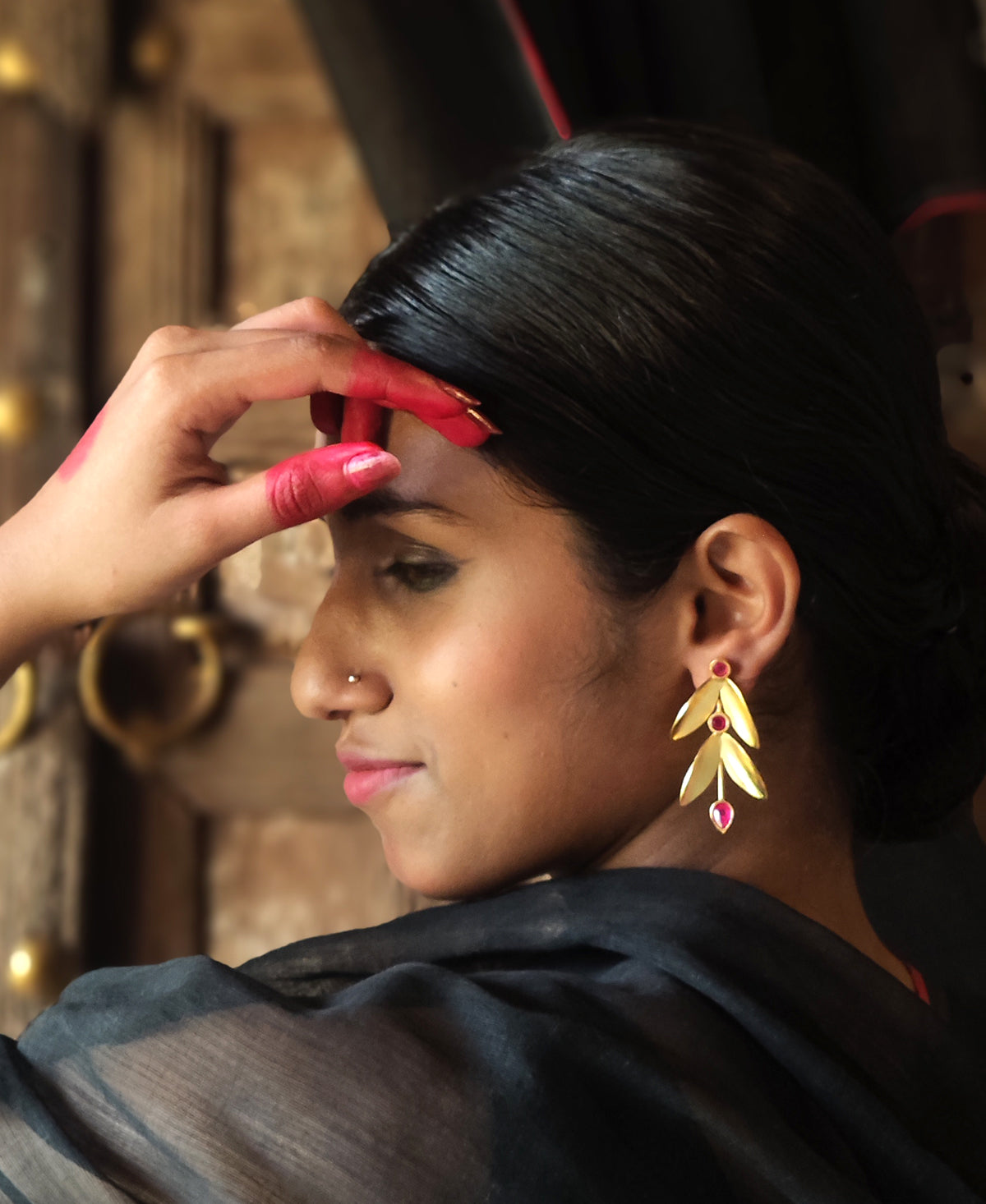 Raanga Sondha Pallav Earring