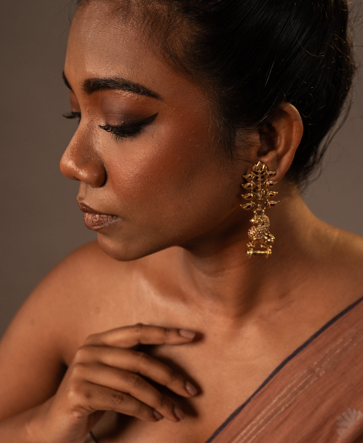 Yali Rakta Lata Earrings