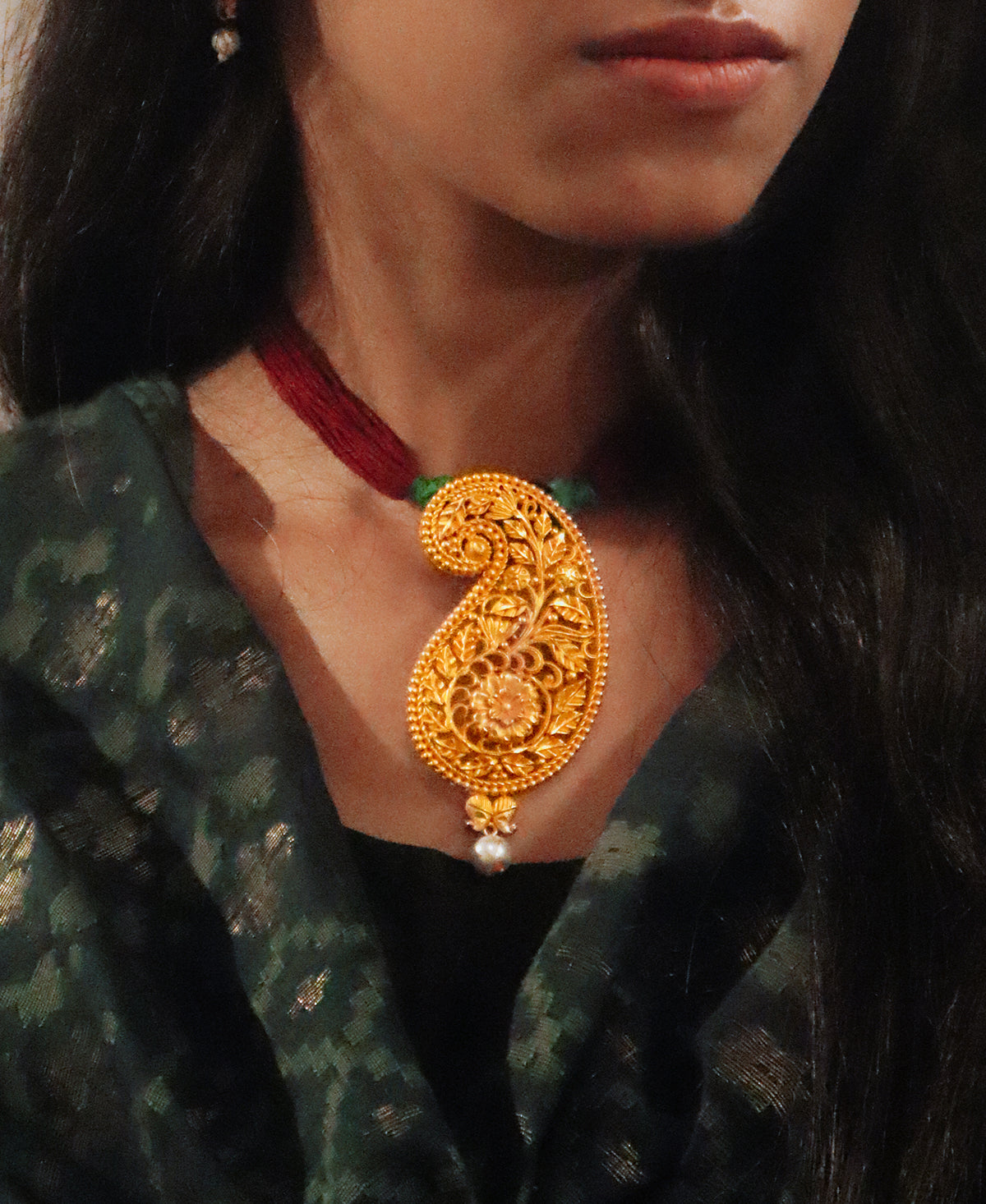 Kanaklata Gold Plated Pendant Set