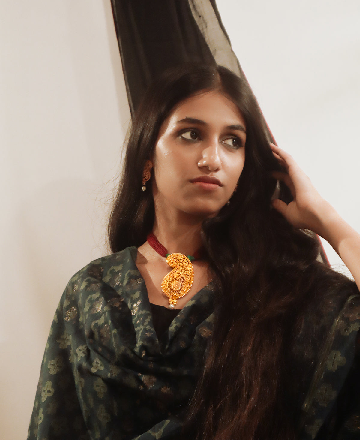 Kanaklata Gold Plated Pendant Set