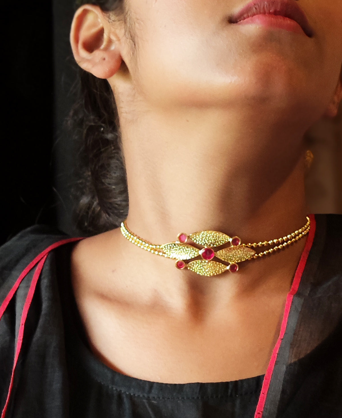 Raanga Amra Pallav Choker