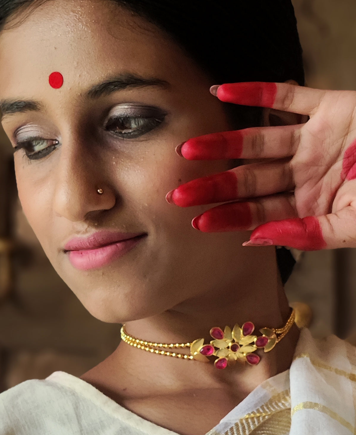 Golapi Sondha Pallav Choker