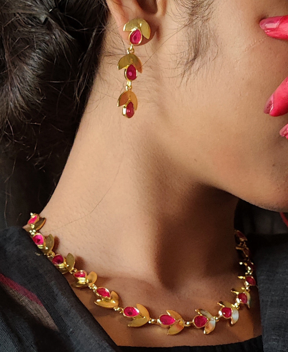 Laal Kusum Pallav Mala