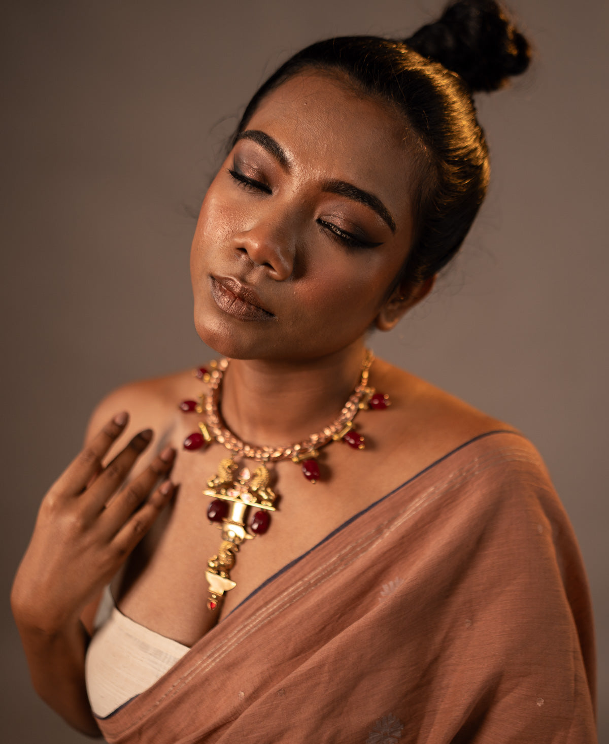 Yali Raktima Collar Necklace