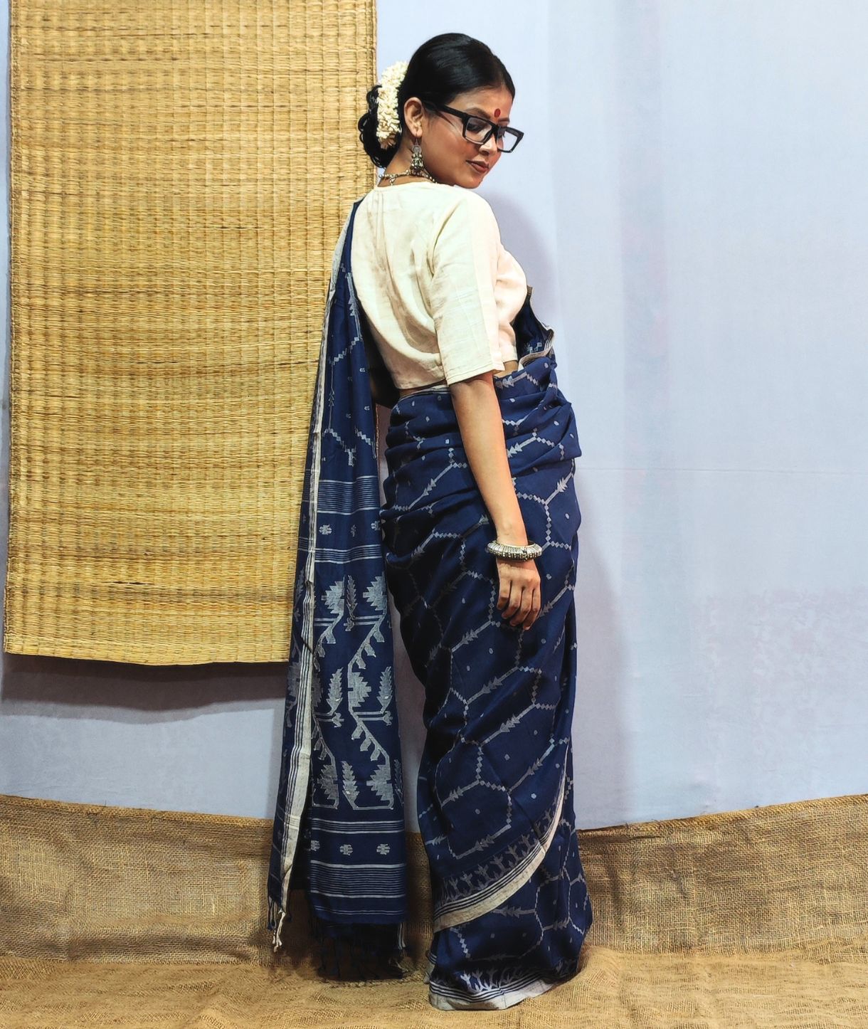 Neel Madhu Honeycomb Jamdani Saree