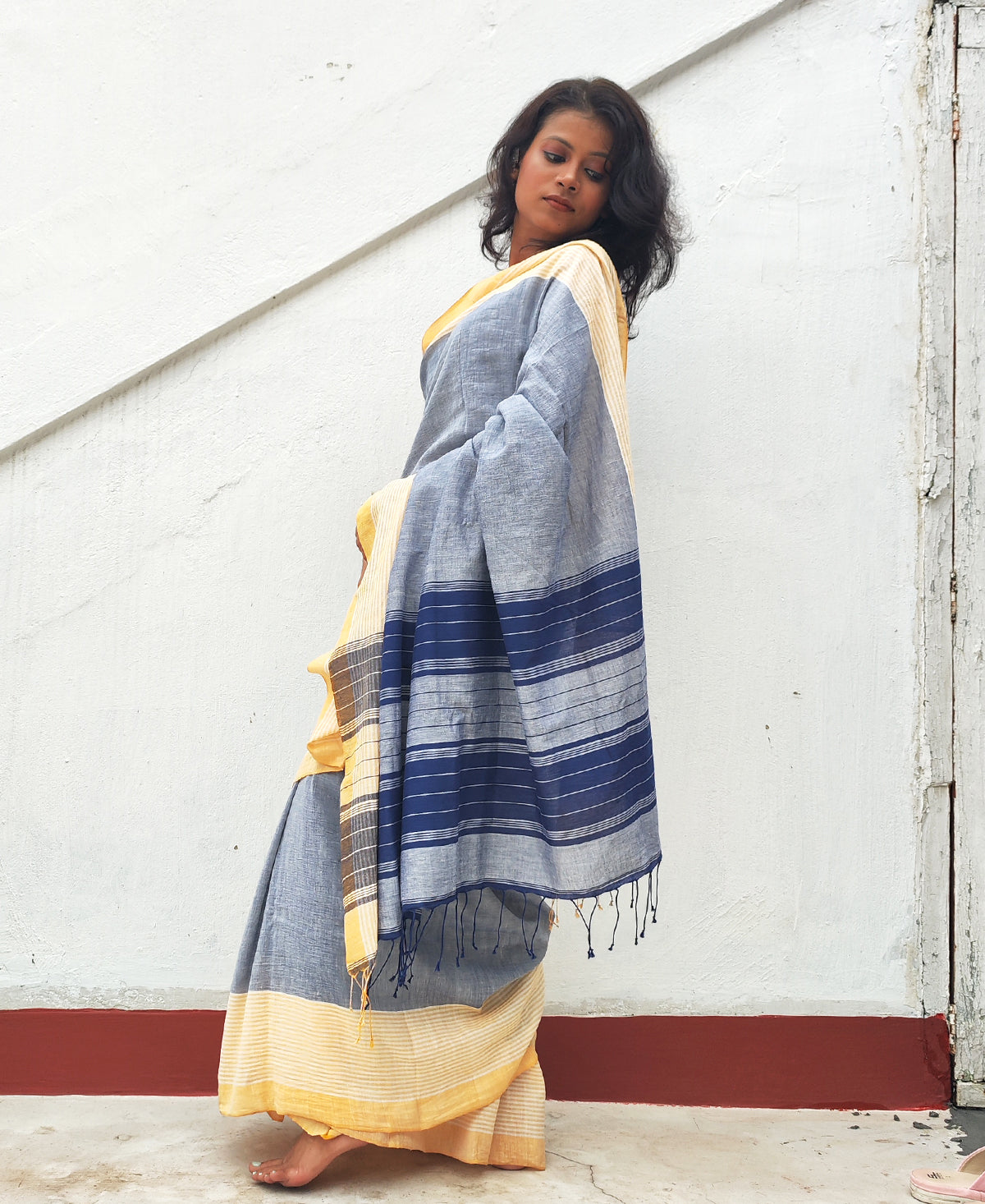 Holud Rekha Plain Handloom Cotton Saree