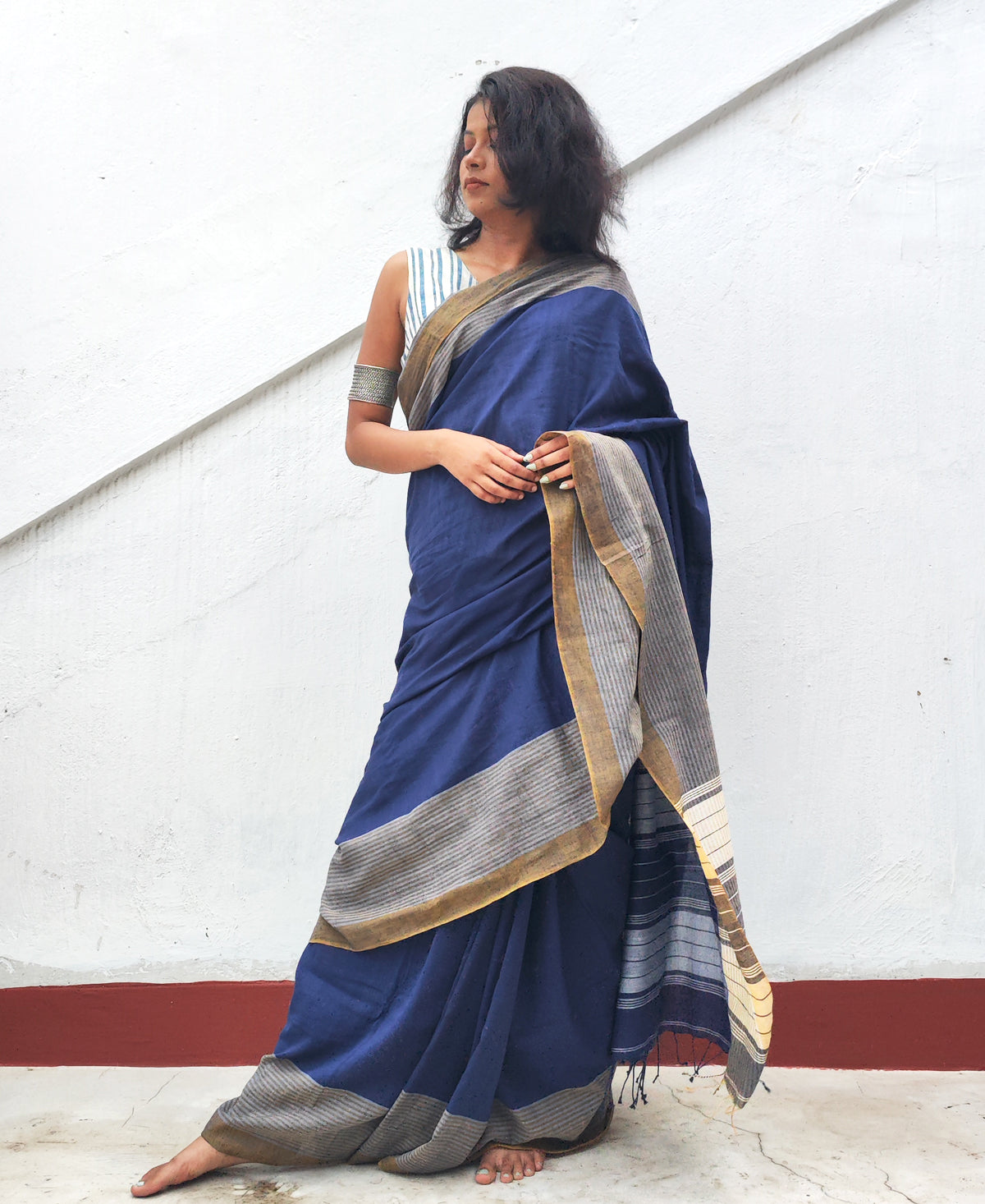 Neel Taan Plain Handloom Cotton Saree