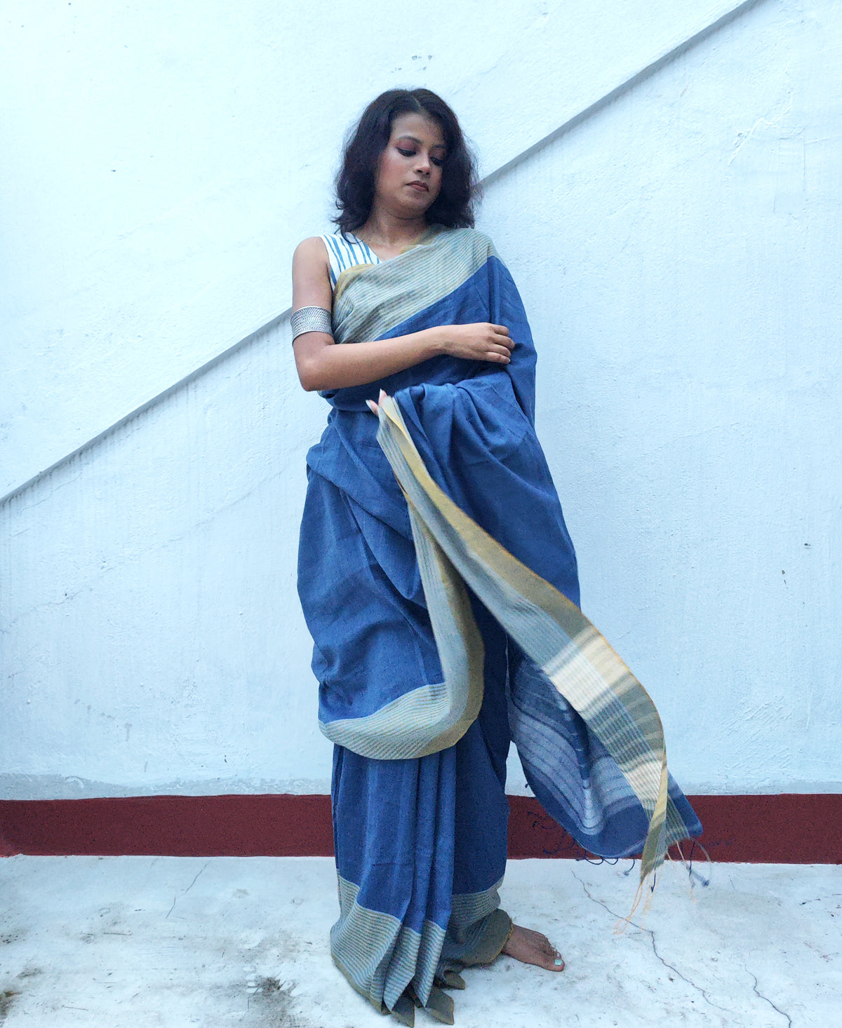 Ambar Neel Plain Handloom Cotton Saree