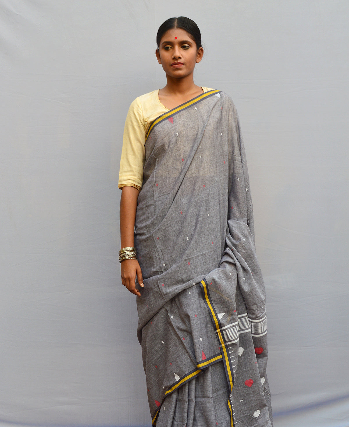 Pabble Gray Handspun & Handwoven Tangail Saree