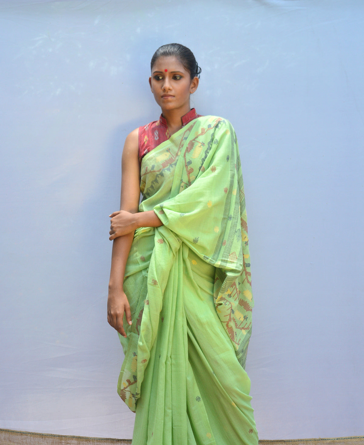 Olive Green Fine Count Jamadani Saree