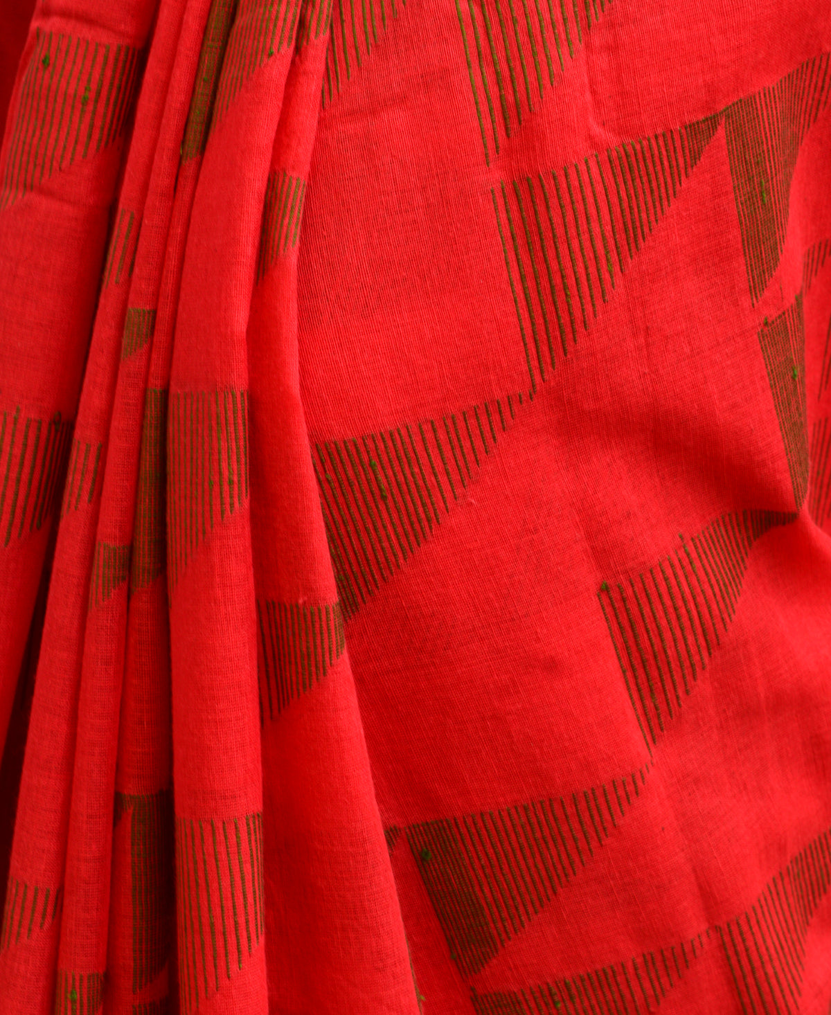 Candy Red Handwoven Cotton Jamdani Saree