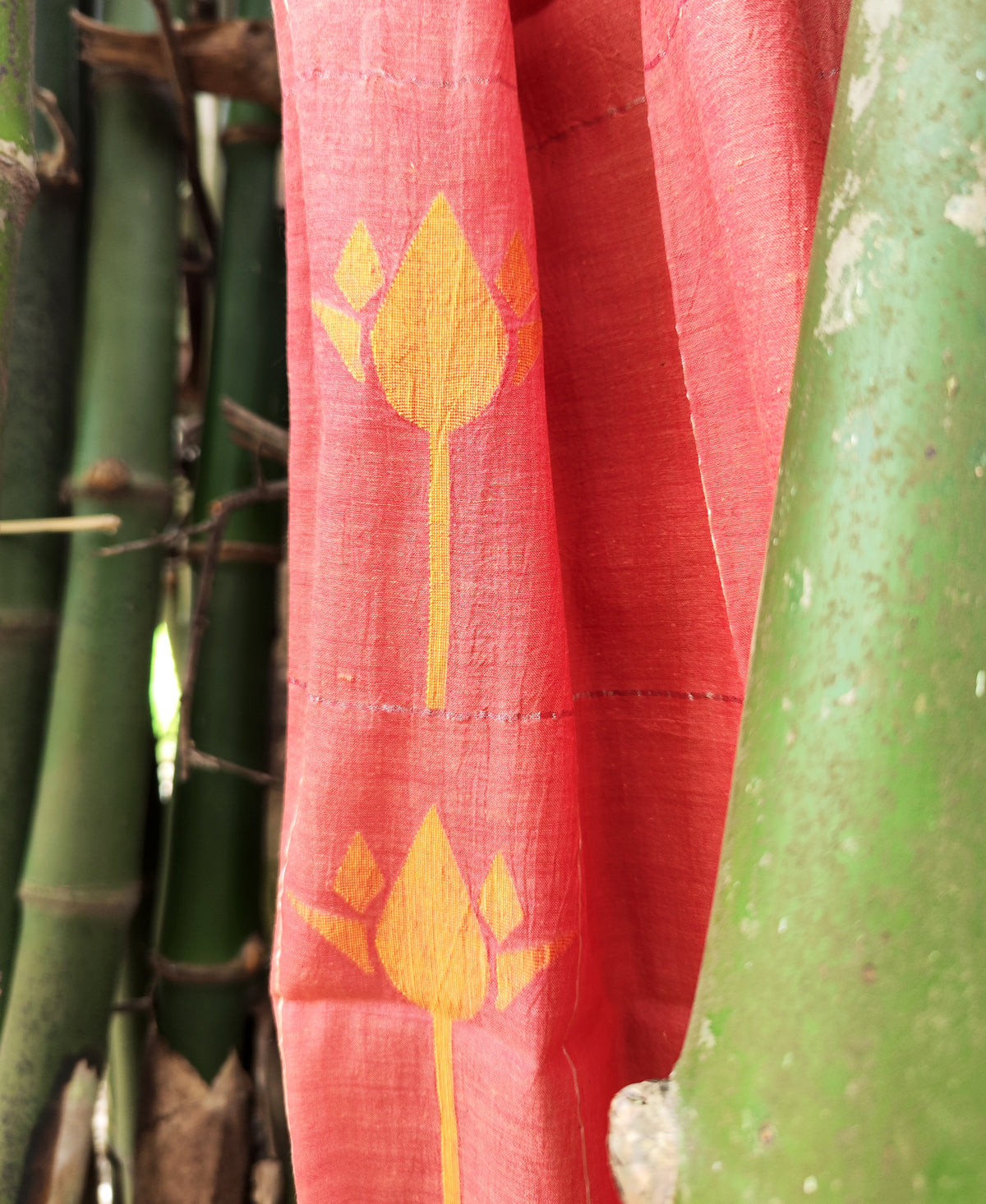 Holud Lily Madder Jamdani Stole